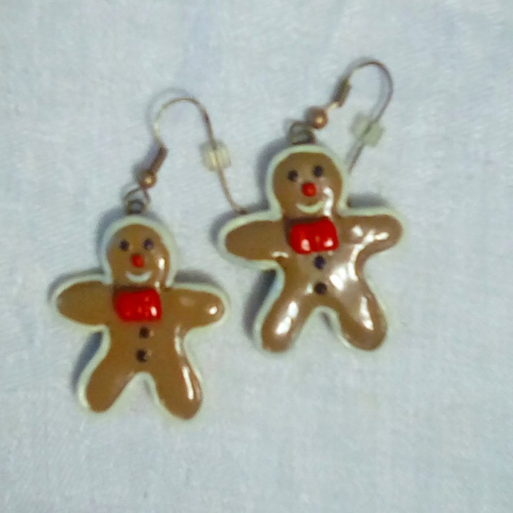 Christmas holiday gingerbread earrings for pierced ears